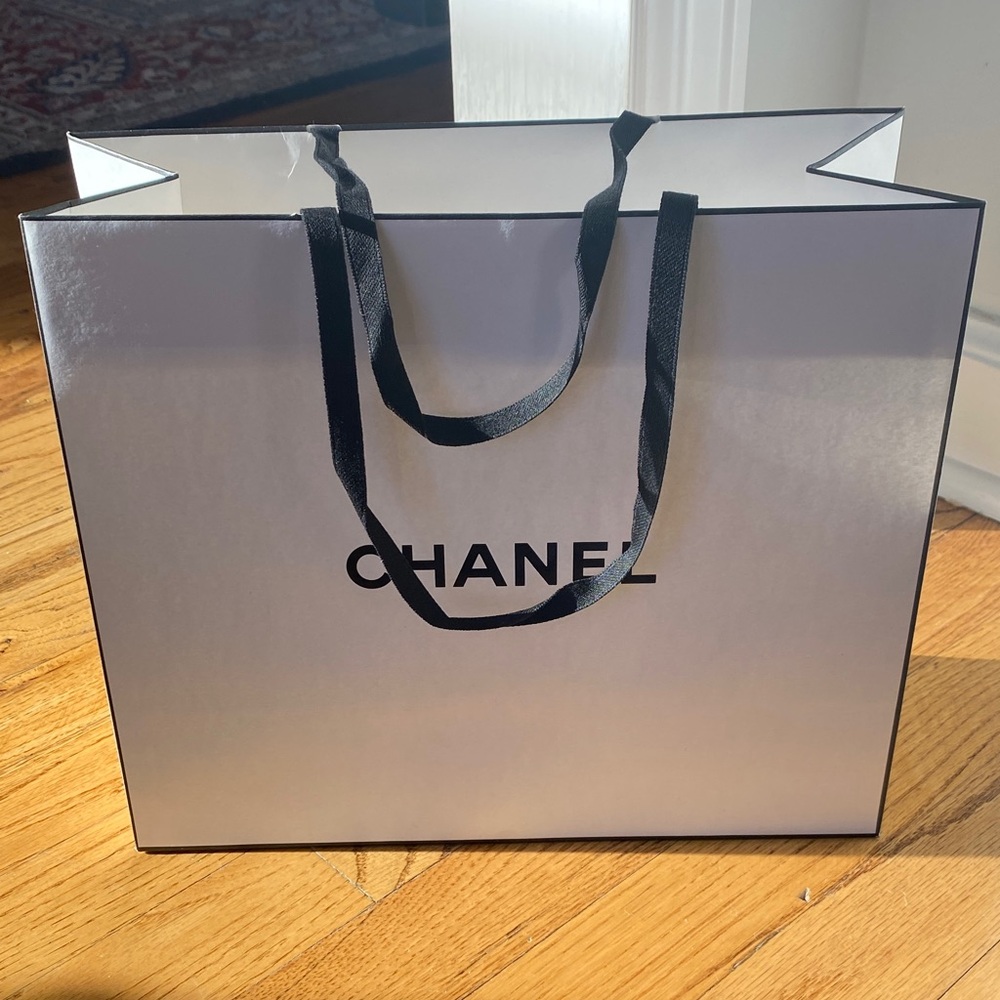 CHANEL Medium White and Black Paper Shopping Bag